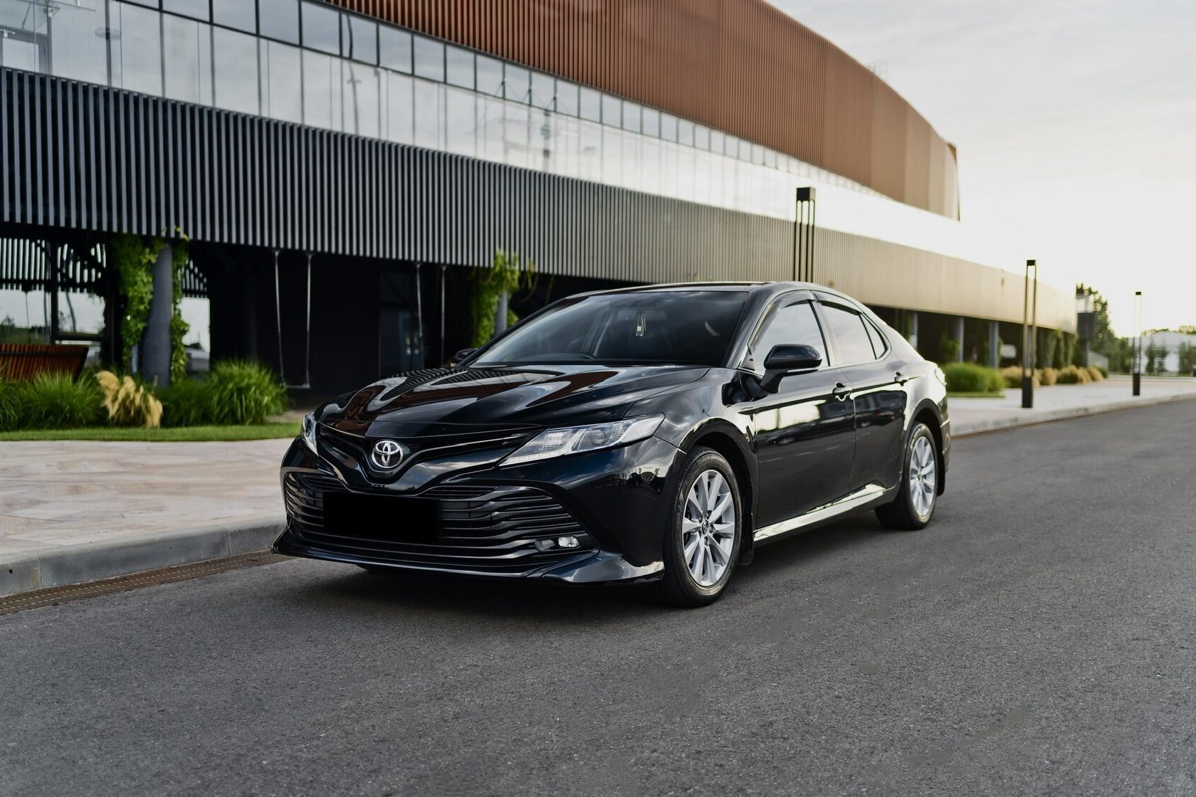 TOYOTA CAMRY